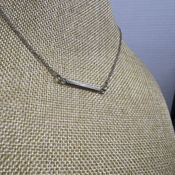 Silver Tone Cable Chain Bar Pendant Fashion Necklace - Picture 2 of 4